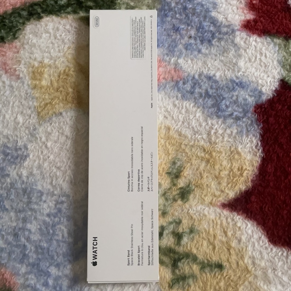 44mm Apple Black Sports Band - Picture 2 of 4